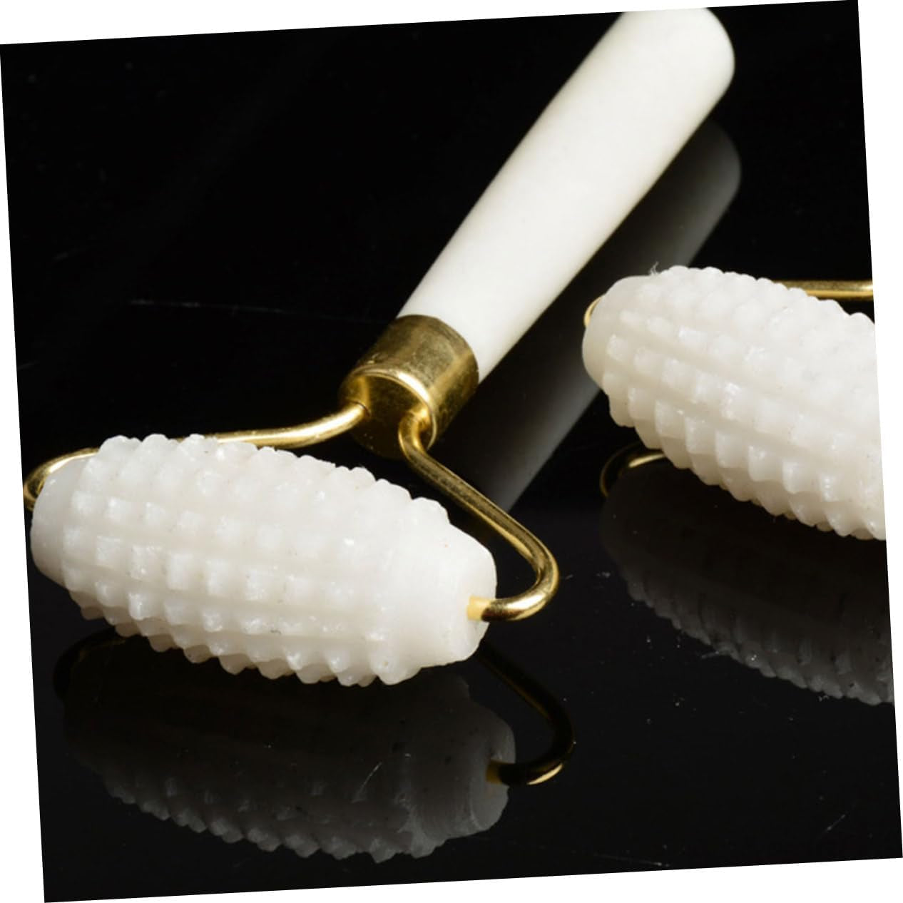 Portable Jade Facial Massage Roller Set for a Relaxing At-Home Skincare Routine